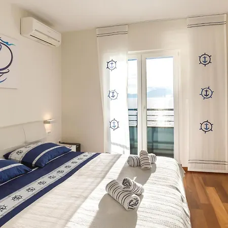 Four-bedroom In Brist