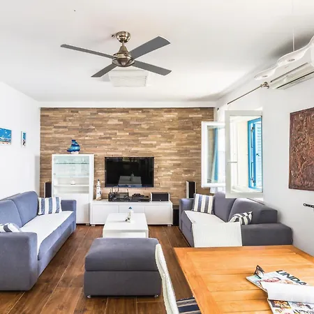 Four-bedroom In Feriehus Brist