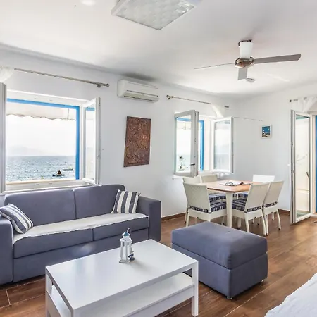 Four-bedroom In Feriehus Brist