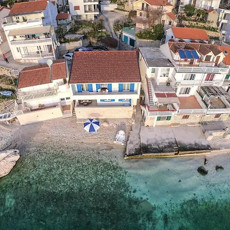 Four-bedroom In * Brist